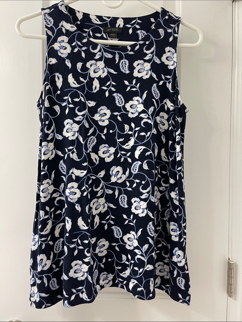 J. Jill Navy and White Floral Sleeveless Tunic